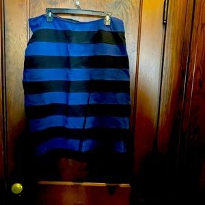 Black and navy blue pencil skirt.
